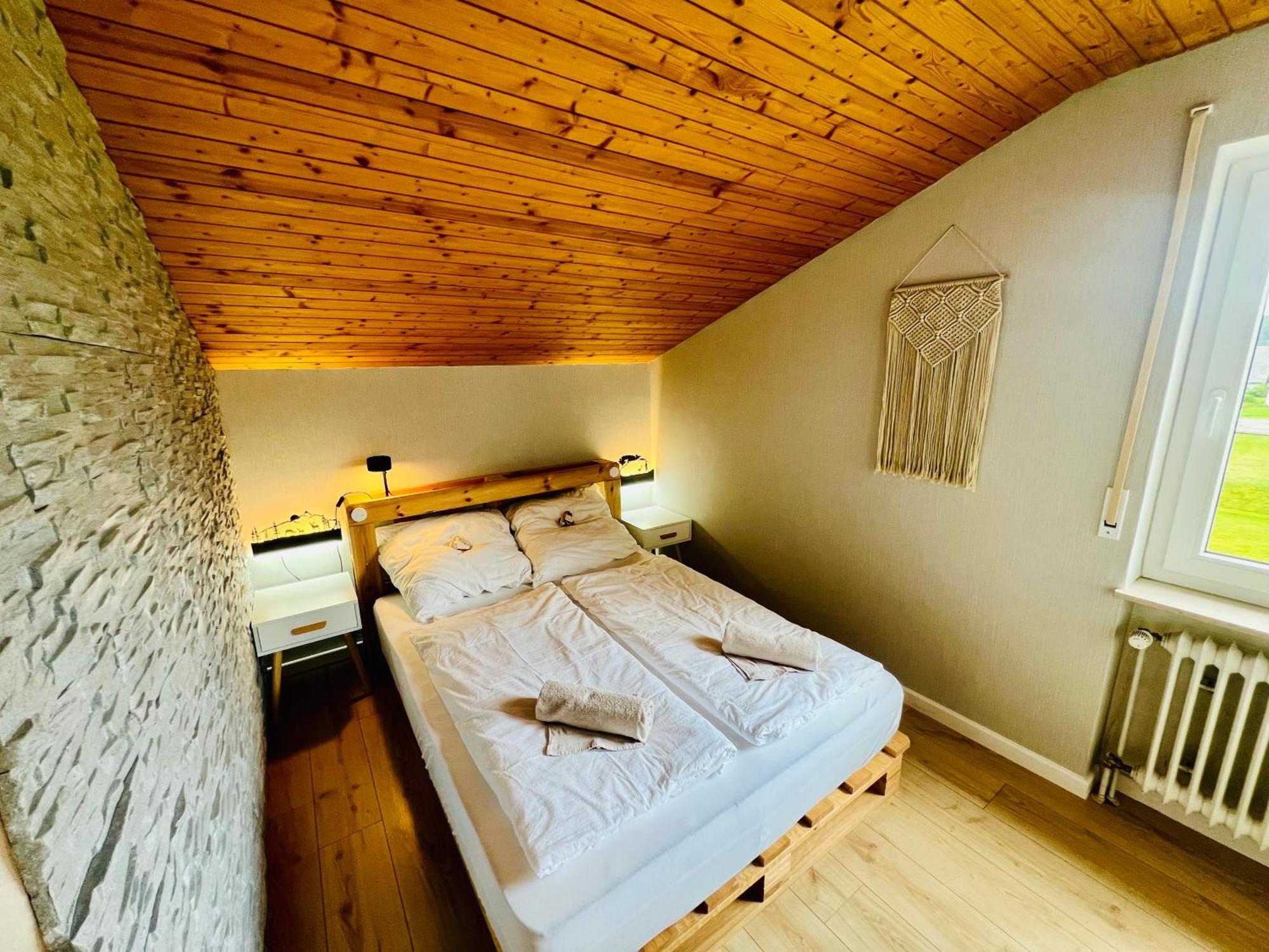 Mitten Im Schwarzwald Mit Infrarot-Sauna Und Garagenparkplatz Schönwalde 외부 사진